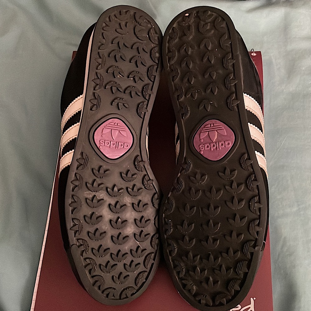 Adidas Samoa Sneakers - Picture 8 of 9
